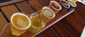 Sete copos de cerveja