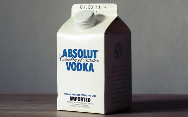 Caixa de leite com Absolut