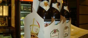 Caixa com a cerveja do Papa