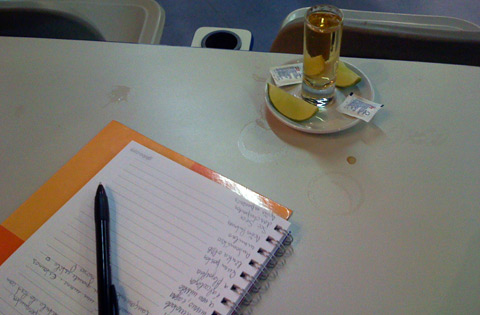 Caderno e Tequila Jose Cuervo Gold