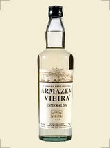 Garrafa da cachaça Armazém Vieira Esmeralda