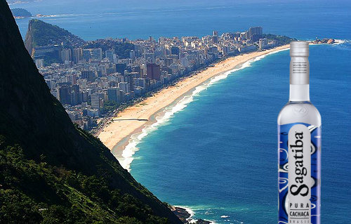 Vista do Rio com uma cachaça Sagatiba