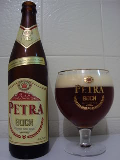 Garrafa e copo da cerveja Petra Bock