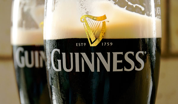 Dois pints de Guinness