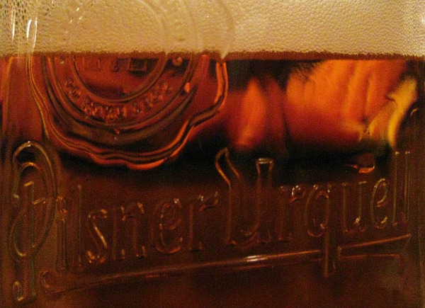 Copo da cerveja Pilsner Urquell