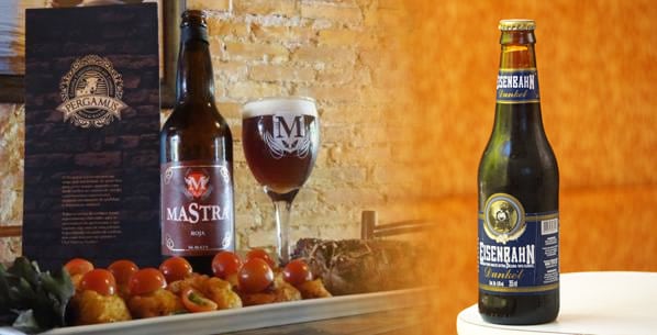 Garrafas das  cervejas Eisenbahn Dunkel e Mastra