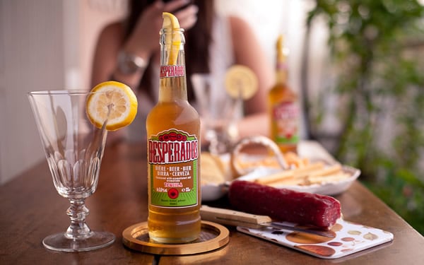 Drinks, Baladas e Afins: DESPERADOS- Cerveja com tequila