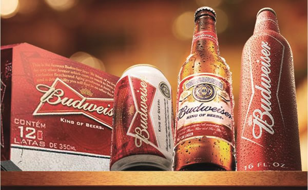 Garrafa e latas da Budweiser