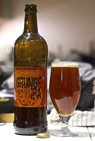 Garrafa da cerveja Grunge IPA