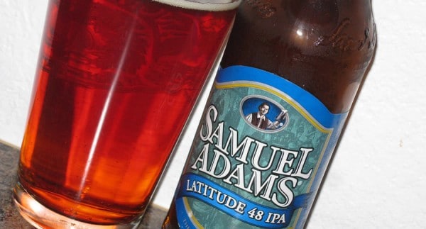 Garrafa da cerveja Samuel Adams Latitude 48 IPA