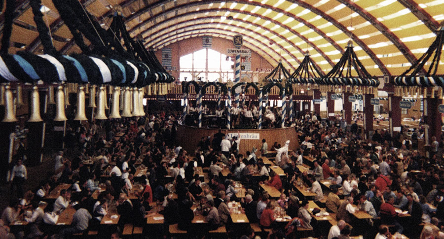 Balcão na Oktoberfest de Munique