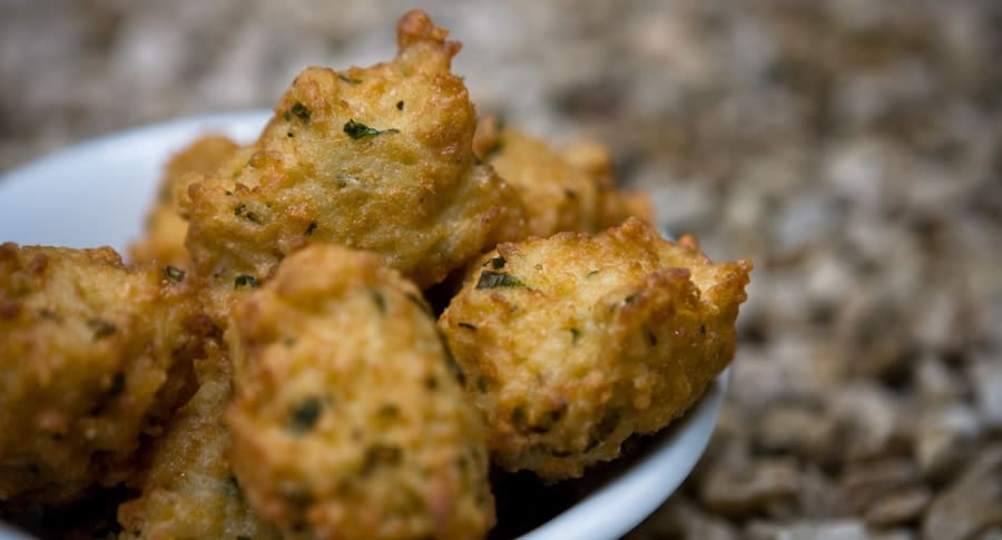 Porção de bolinho de arroz