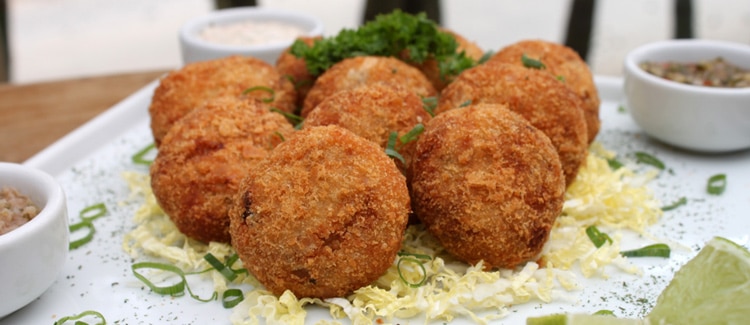 Bolinho de peixe limão