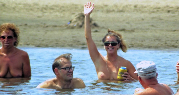 Thumb do artigo Cervejada nudista nos EUA