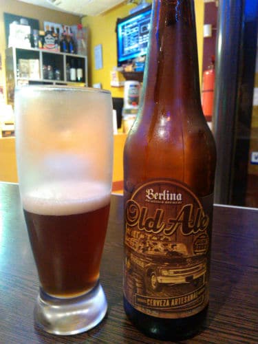 Garrafa da cerveja Berlina Old Ale  adquirida no Código Cerveza