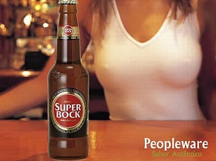 Cerveja Super Bock e peitos