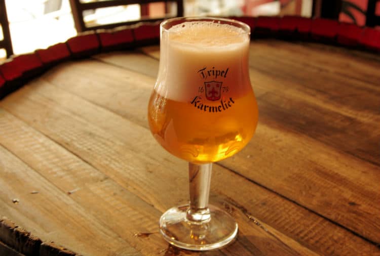 Copo da cerveja Tripel Karmeliet