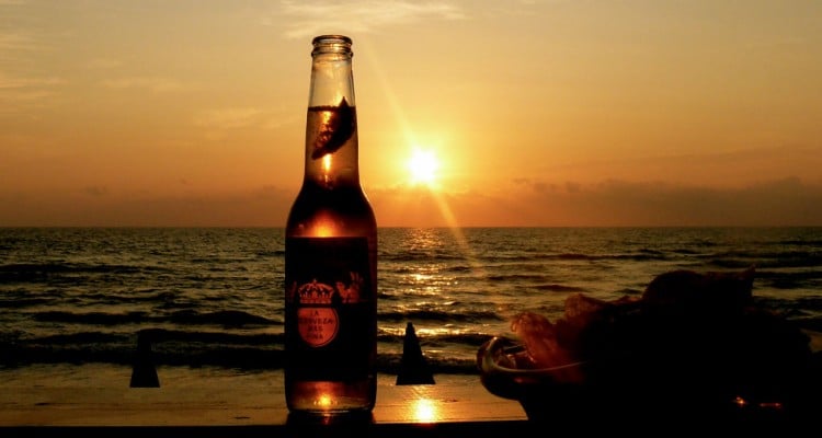 Thumb do artigo Corona Sunsets em São Paulo? Corona inova e cria ‘praia’ para festa na capital