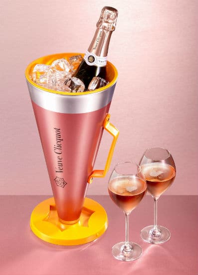 Scream your Love Veuve Clicquot e seu megafone do amor