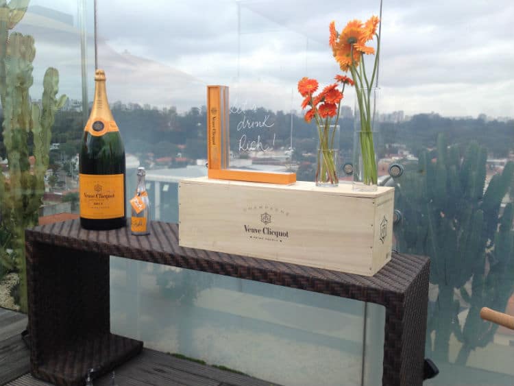 mesa garrafa veuve clicquot Rich