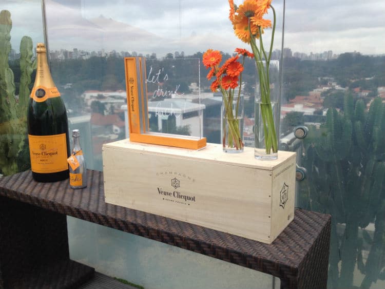 mesa garrafa veuve clicquot Rich