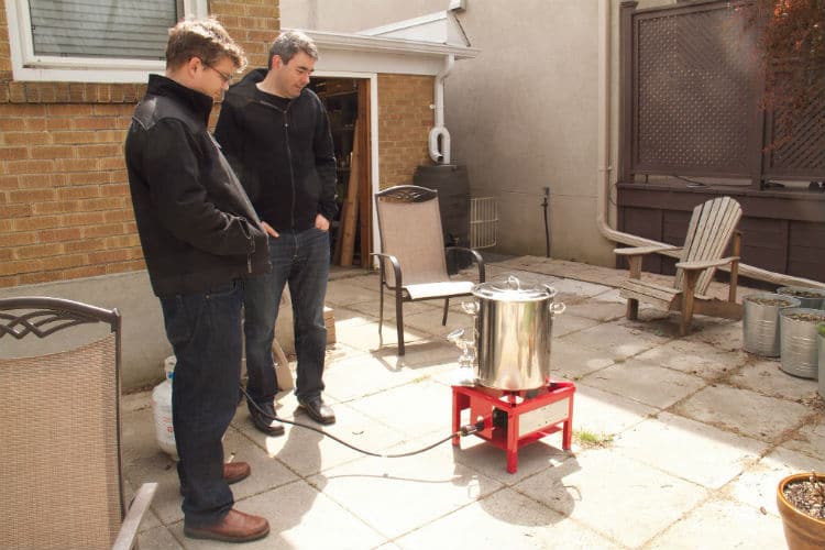 Motivos para NÃO fazer cerveja em casa: mexer no fogão