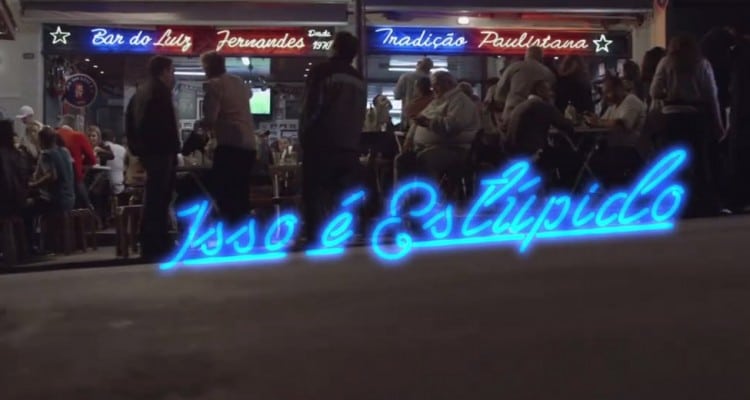 Thumb do artigo Estúpido é você que mistura bebida e direção! Ops…