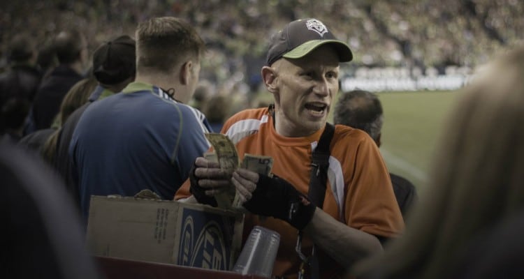 Thumb do artigo Sacolé de cerveja nos estádios