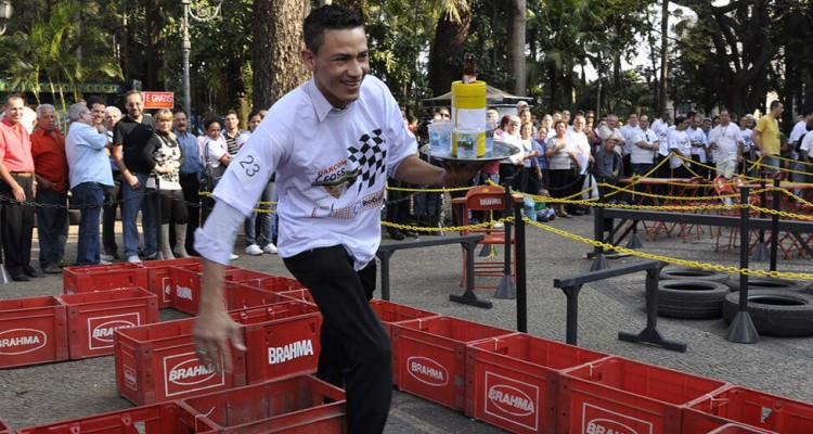 Thumb do artigo Garçom, o melhor amigo do bêbado