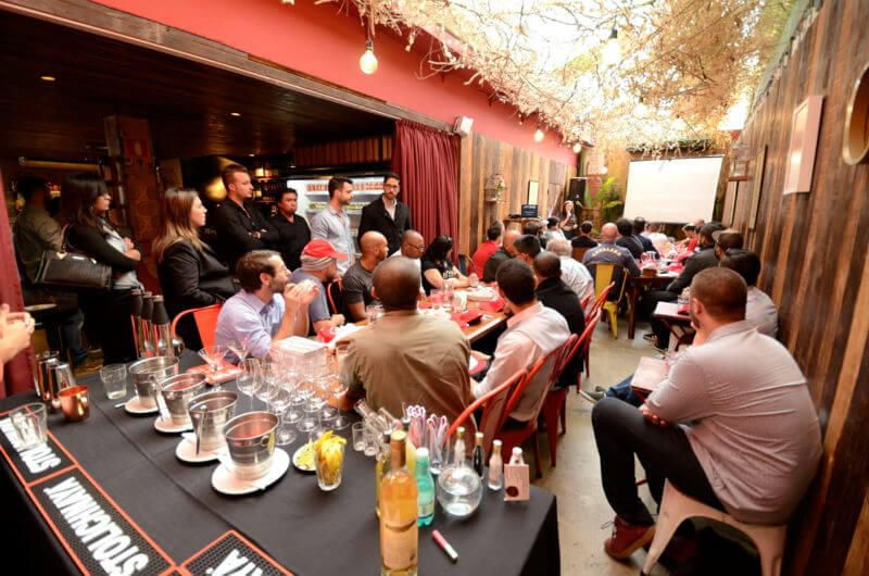 pessoal no evento Stolichnaya Premium