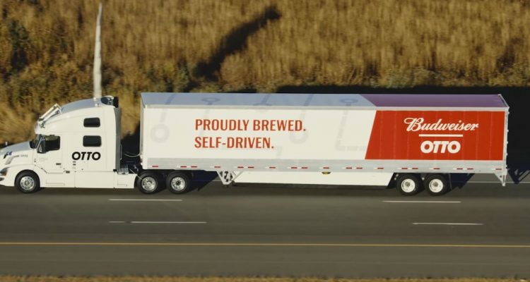 Thumb do artigo Caminhão sem motorista carregou uma carga muito especial: cerveja