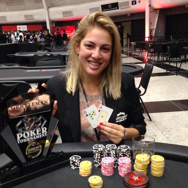 carol, vencedora do BSOP Millions