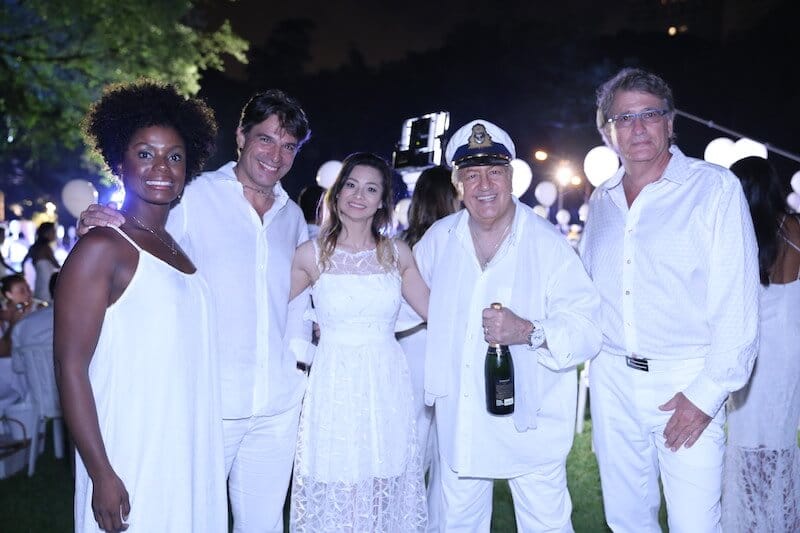 Adriana Alves, Olivier Anquier, Tami Meza, Fernando Elimelek e Joe Nagi Foto Lauro Uezono