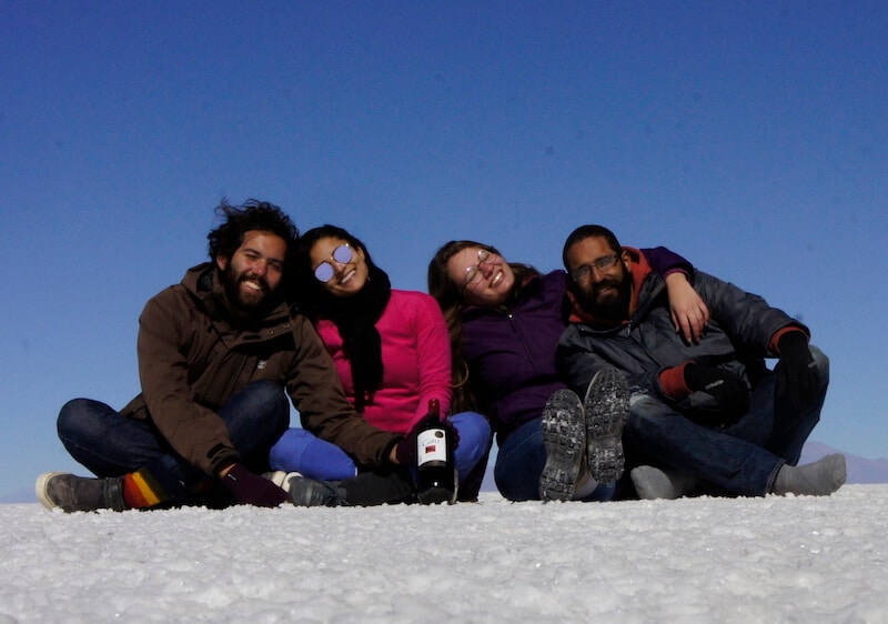 galera reunida no mochilão