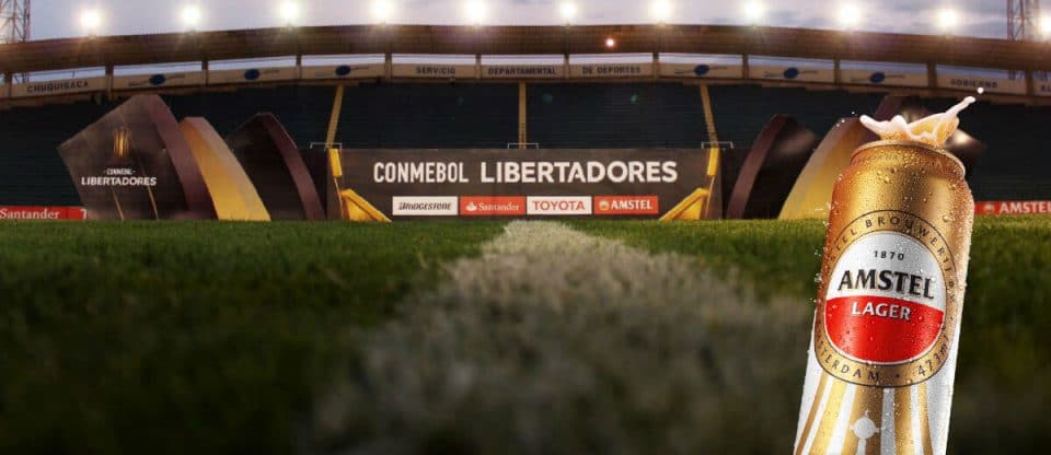 libertadores e lata da amstel