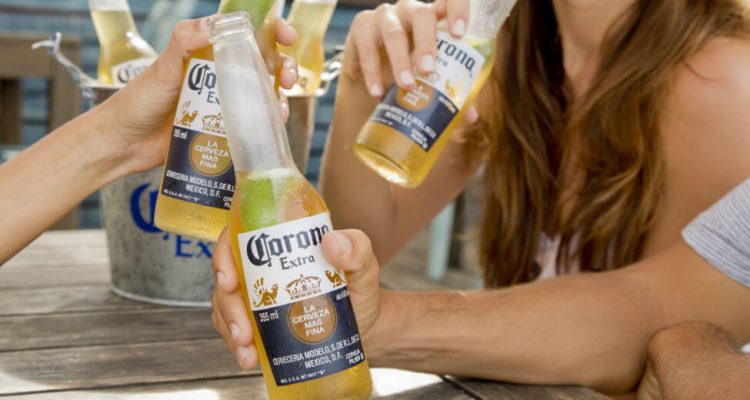 Thumb do artigo Cerveja + Verão + Offline = Corona Offline Hour