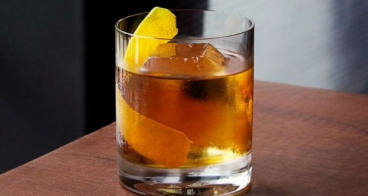 Thumb do artigo Rabo de Galo = Cocktail. Um drink que deseja ganhar o mundo