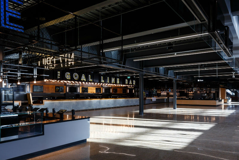 bares do estádio de futebol com sua cervejaria própria