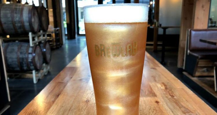 Thumb do artigo Que tal adicionar glitter na cerveja?