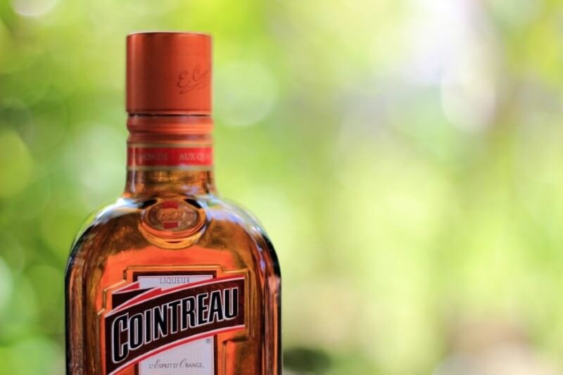 garrafa de cointreau