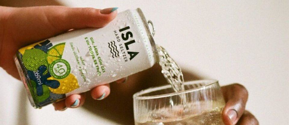 lata Isla Hard Seltzer