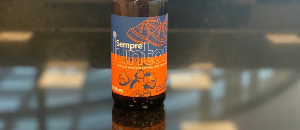 Garrafa da cerveja sempre juntos